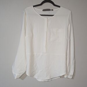 10 Elizabeth & Clarke Cream Hidden Button Blouse